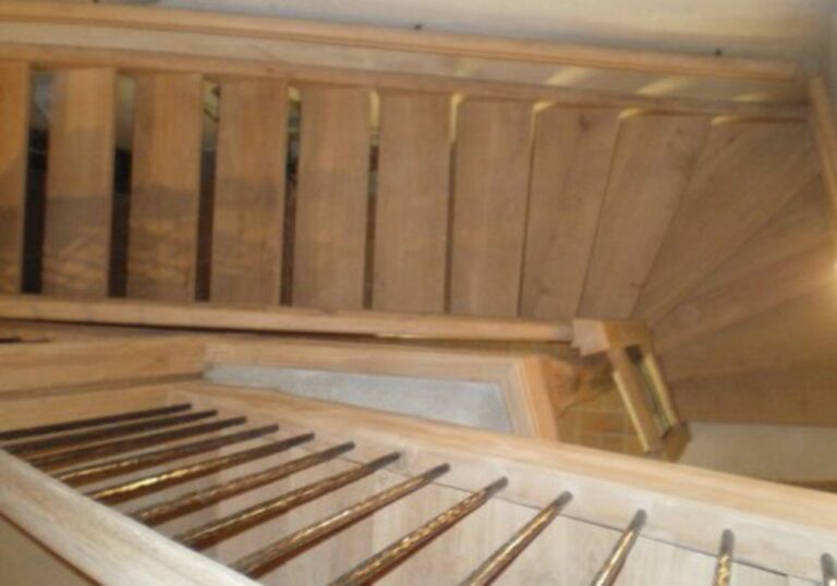 escalier bois tonnerre